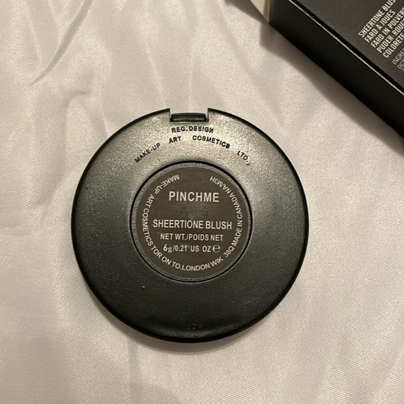 MAC SHEERTONE BLUSH PINCHME - Picture 4 of 4
